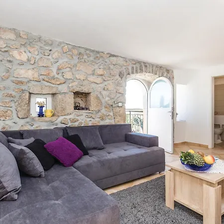 度假居 3 Bedroom Awesome In *