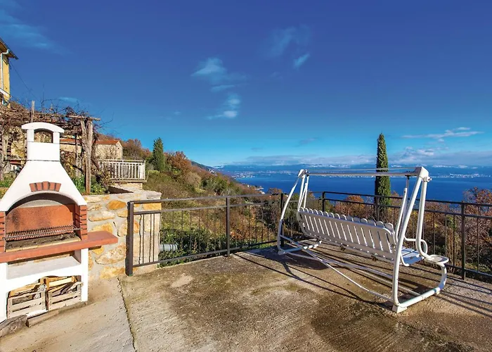 بيت للعطل In Mošćenička Draga